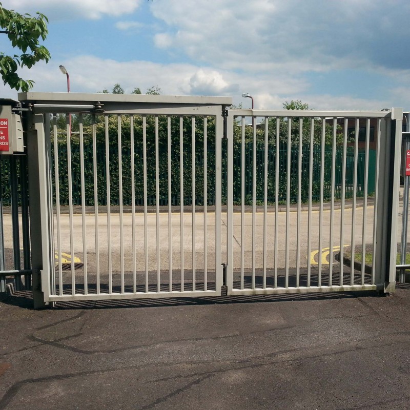 Bi-Folding Trackless Gate - Model CSG 10604 - Made In Britain