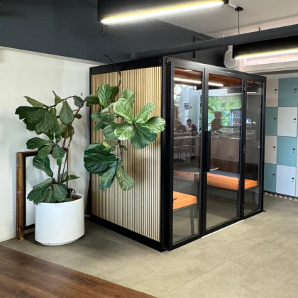 Meeting Booth