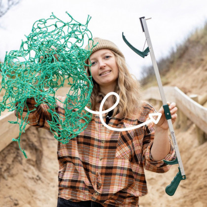 Litterpicker made from Recycled Ocean Plastic