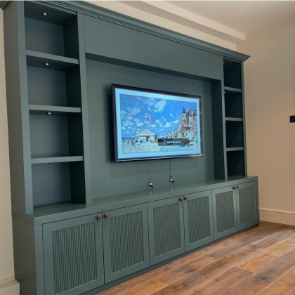 Media unit